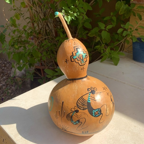 Gourd by Southwest Artist signed by Native American.   Artist: Ho Hona Okam - Picture 4 of 10